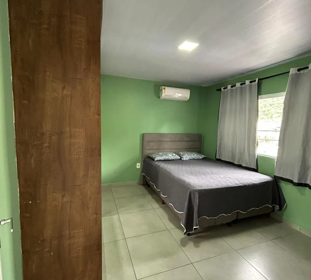 Holiday home Casa De Temporada Em Balneario Camboriu A 10 Minutos Da Praia
